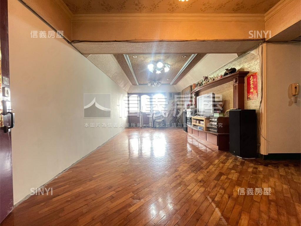 蛋黃核心景觀車位邸宅房屋室內格局與周邊環境