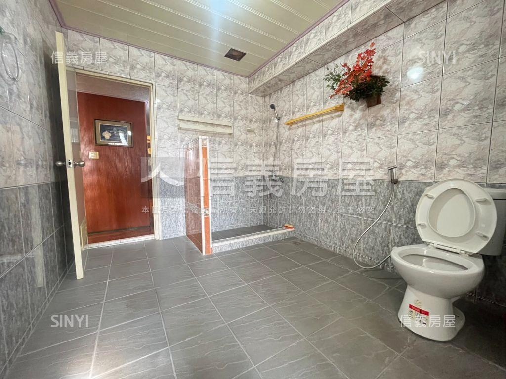 蛋黃核心景觀車位邸宅房屋室內格局與周邊環境