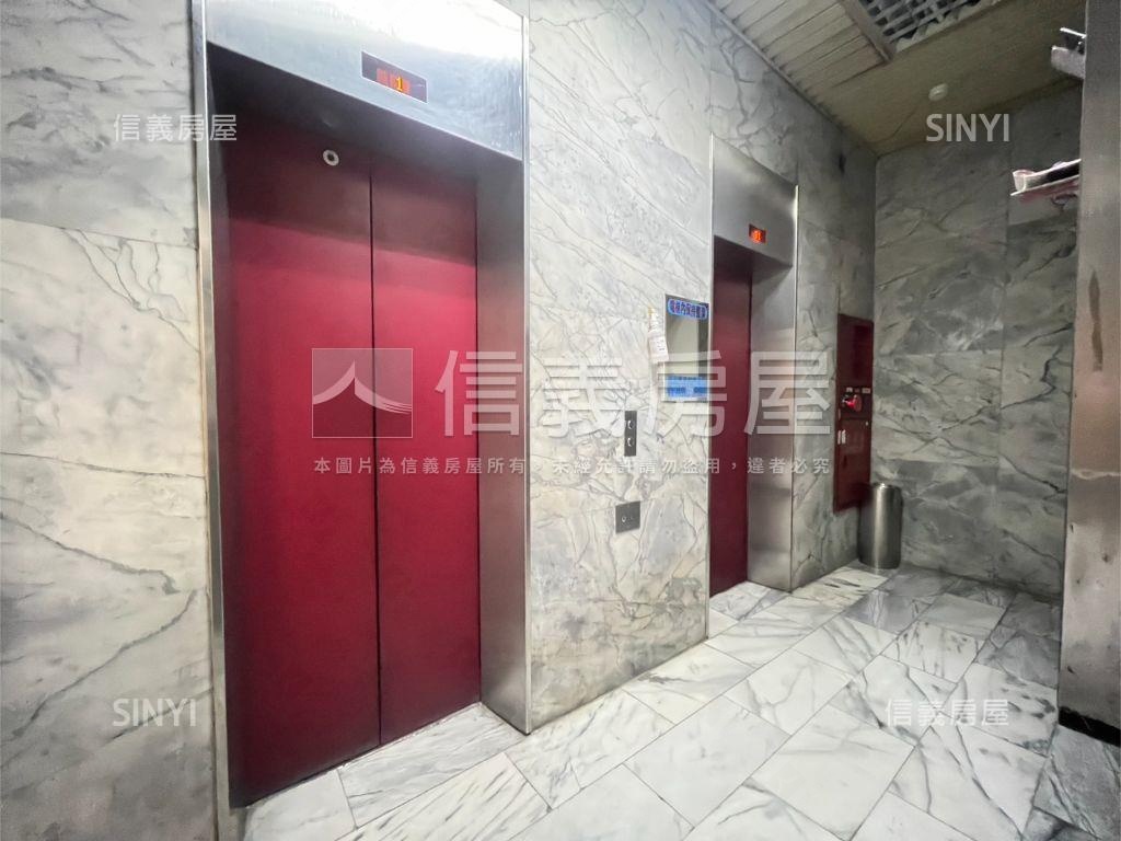 蛋黃核心景觀車位邸宅房屋室內格局與周邊環境