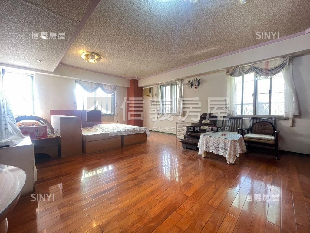 蛋黃核心景觀車位邸宅房屋室內格局與周邊環境