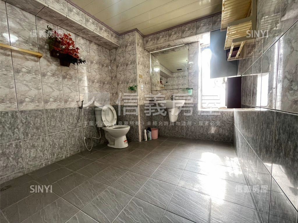 蛋黃核心景觀車位邸宅房屋室內格局與周邊環境