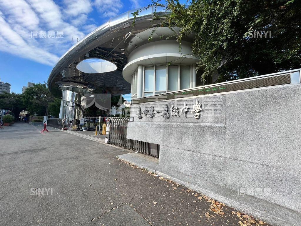 大面寬！近中國醫吃市店面房屋室內格局與周邊環境