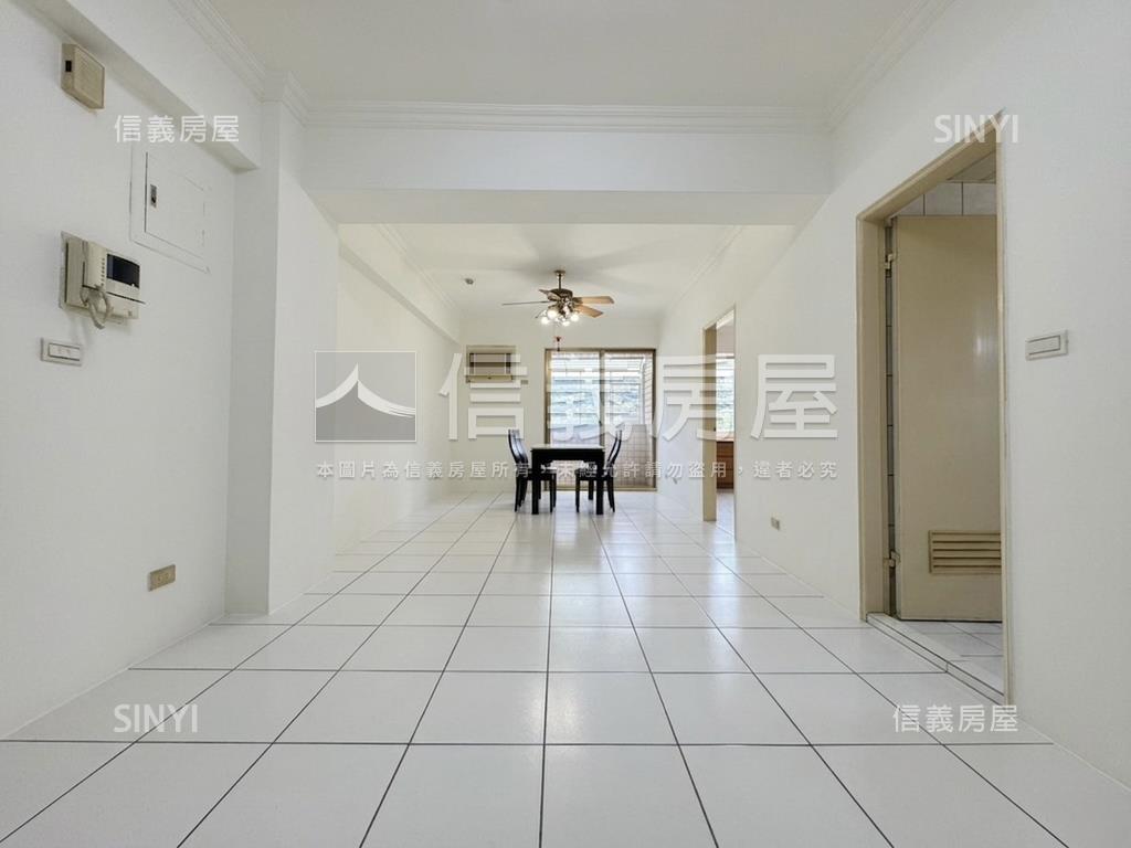 近重劃區華廈方正三房房屋室內格局與周邊環境