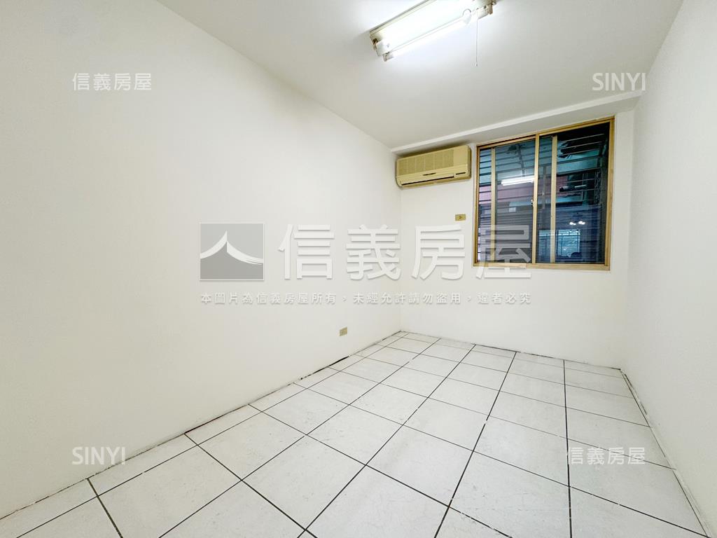 近重劃區華廈方正三房房屋室內格局與周邊環境