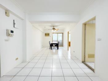 近重劃區華廈方正三房