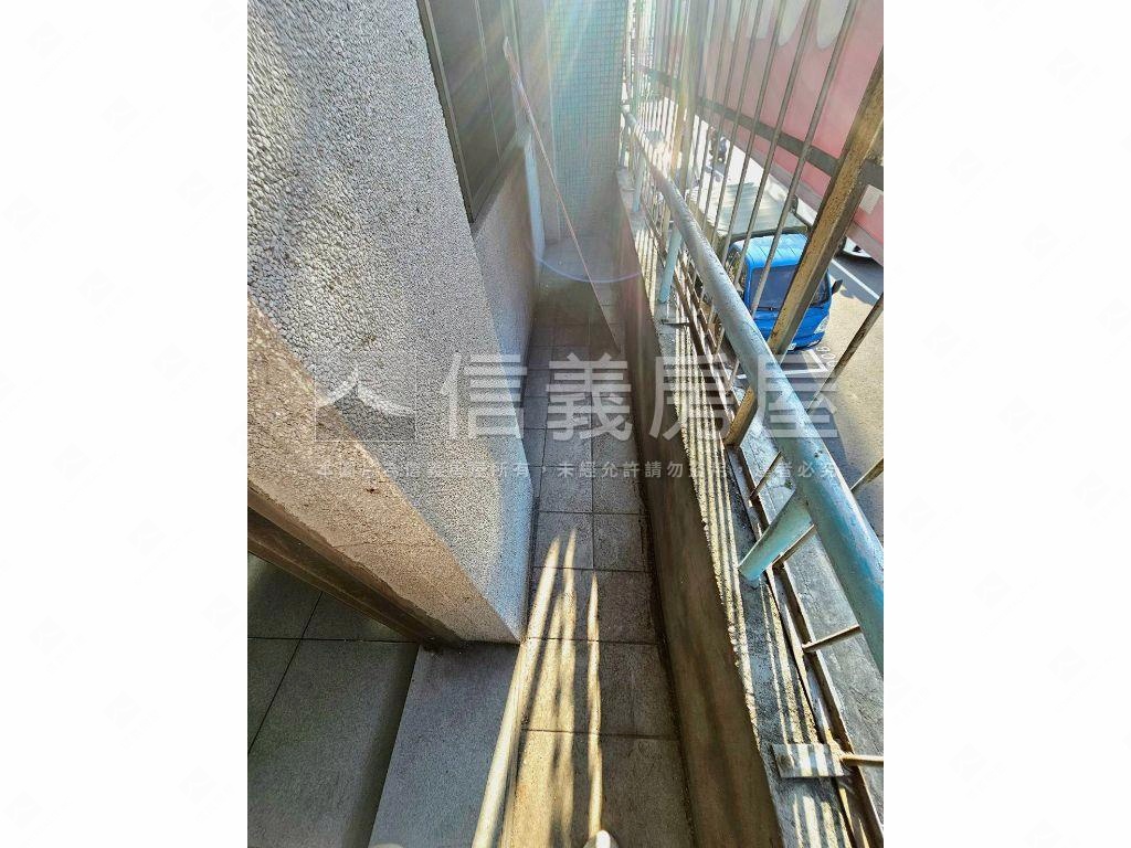 科博商圈正忠明路透天店面房屋室內格局與周邊環境