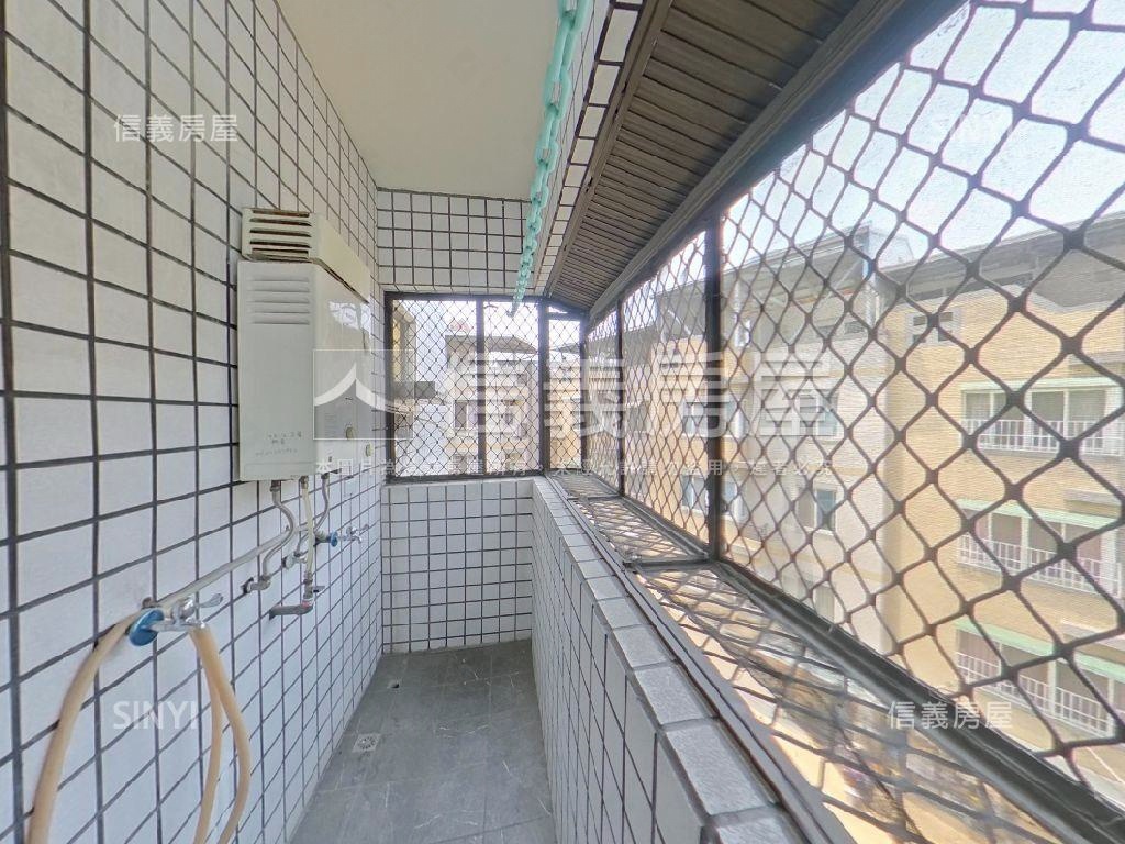 風格畫境時尚三房平車房屋室內格局與周邊環境