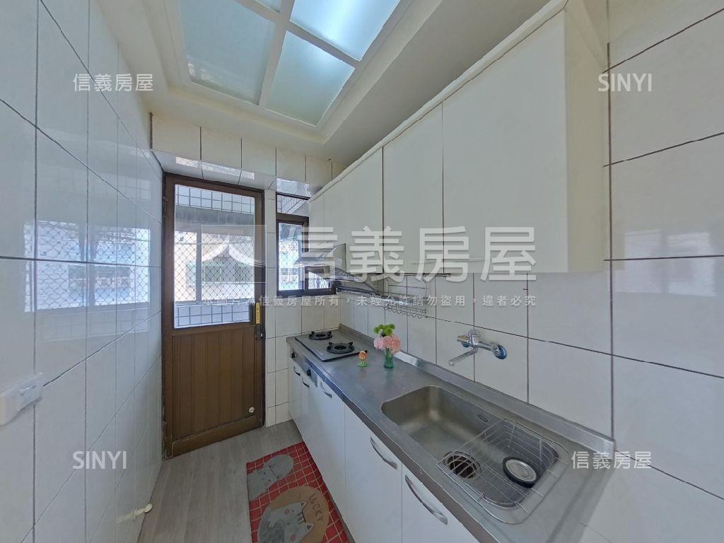 風格畫境時尚三房平車房屋室內格局與周邊環境