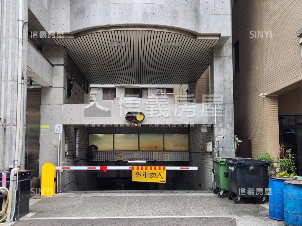 風格畫境時尚三房平車房屋室內格局與周邊環境