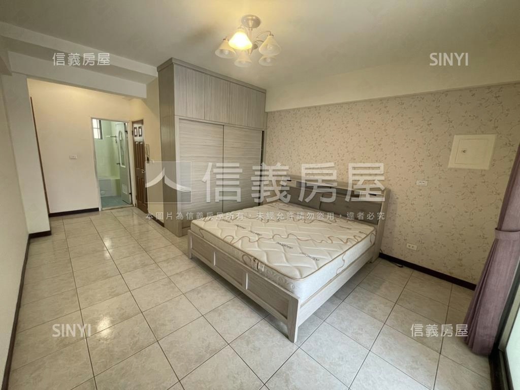 糖友商圈方便停車活路透天房屋室內格局與周邊環境