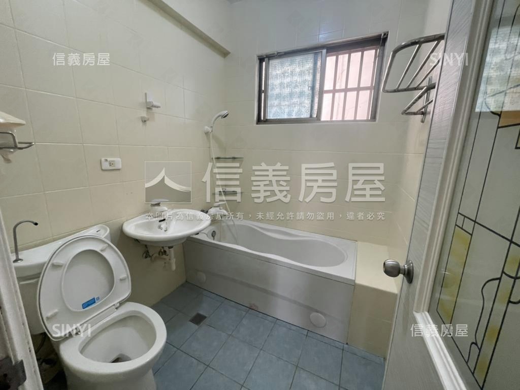 糖友商圈方便停車活路透天房屋室內格局與周邊環境