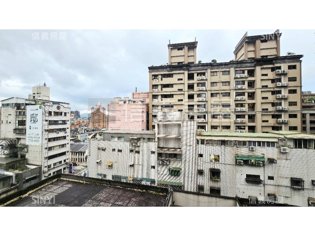 近雙子星低總有明火捷運宅房屋室內格局與周邊環境