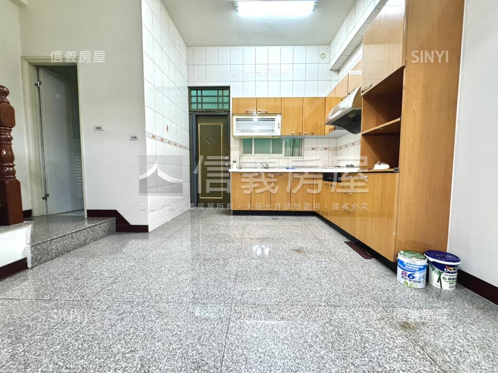 立仁路震後漂亮透天房屋室內格局與周邊環境