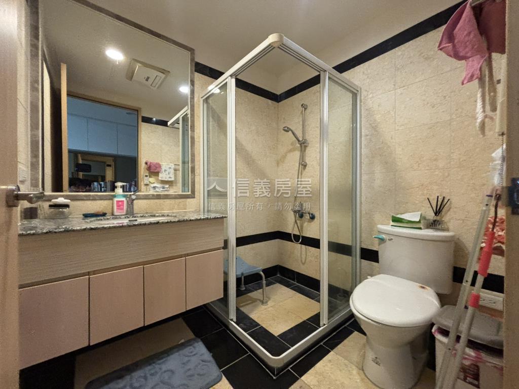 台北灣江南海景三房房屋室內格局與周邊環境