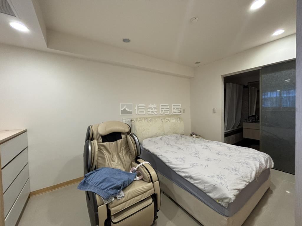 台北灣江南海景三房房屋室內格局與周邊環境