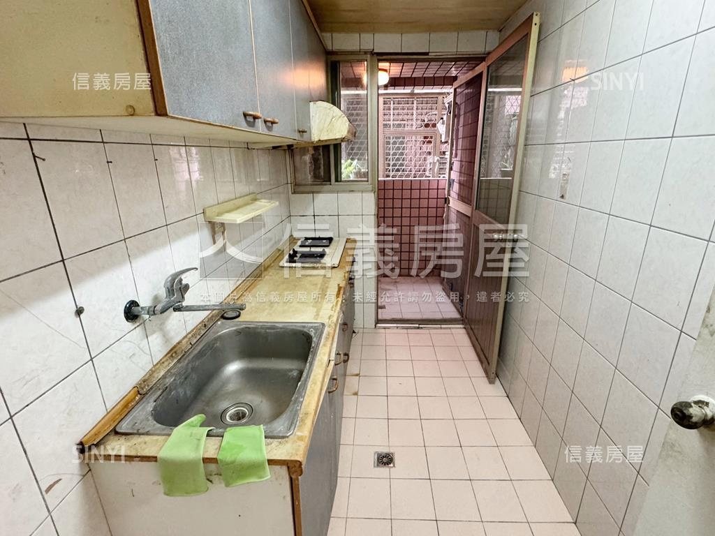 佳和公園電梯兩房房屋室內格局與周邊環境