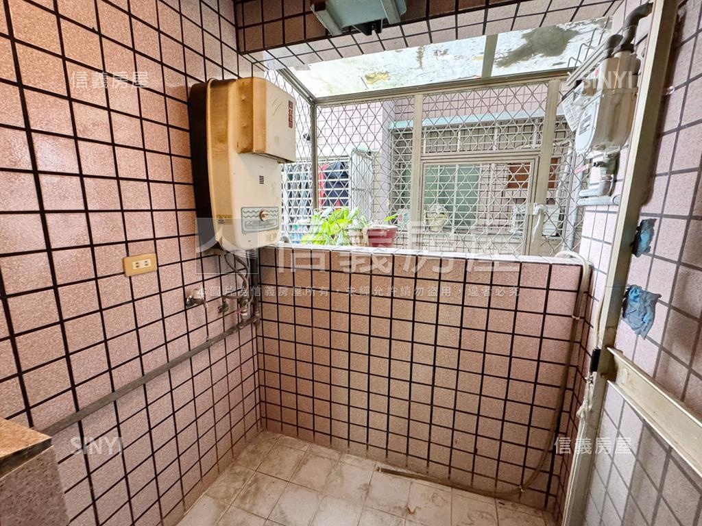 佳和公園電梯兩房房屋室內格局與周邊環境