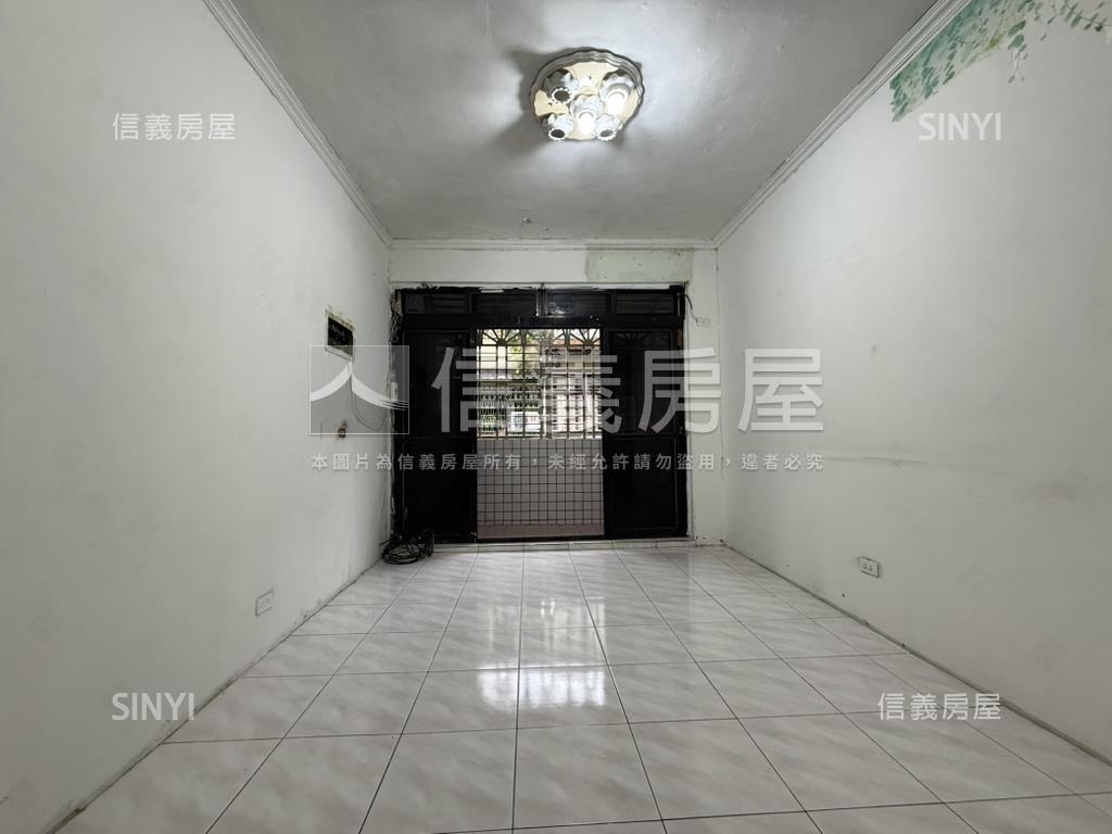 近土城國中美寓３Ｆ房屋室內格局與周邊環境
