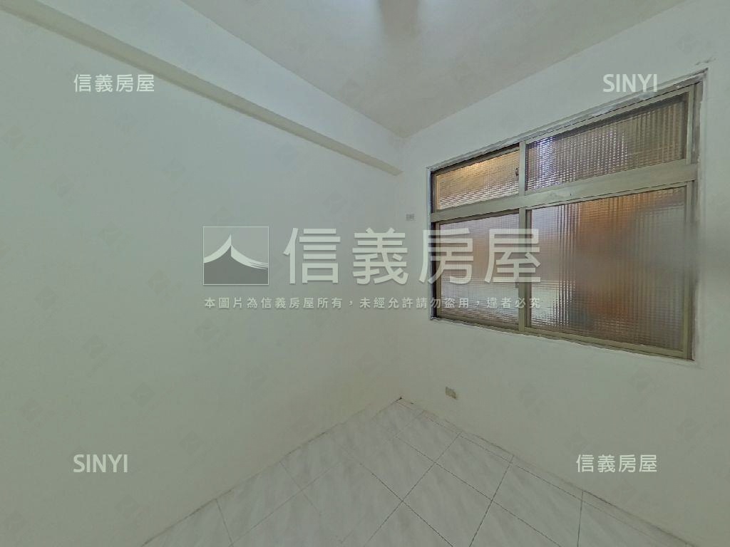 近土城國中美寓３Ｆ房屋室內格局與周邊環境