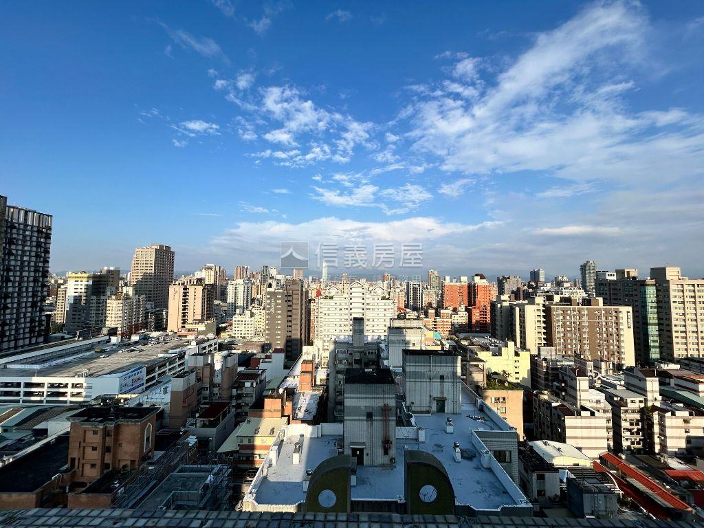 五期上第大坪數稀有釋出房屋室內格局與周邊環境