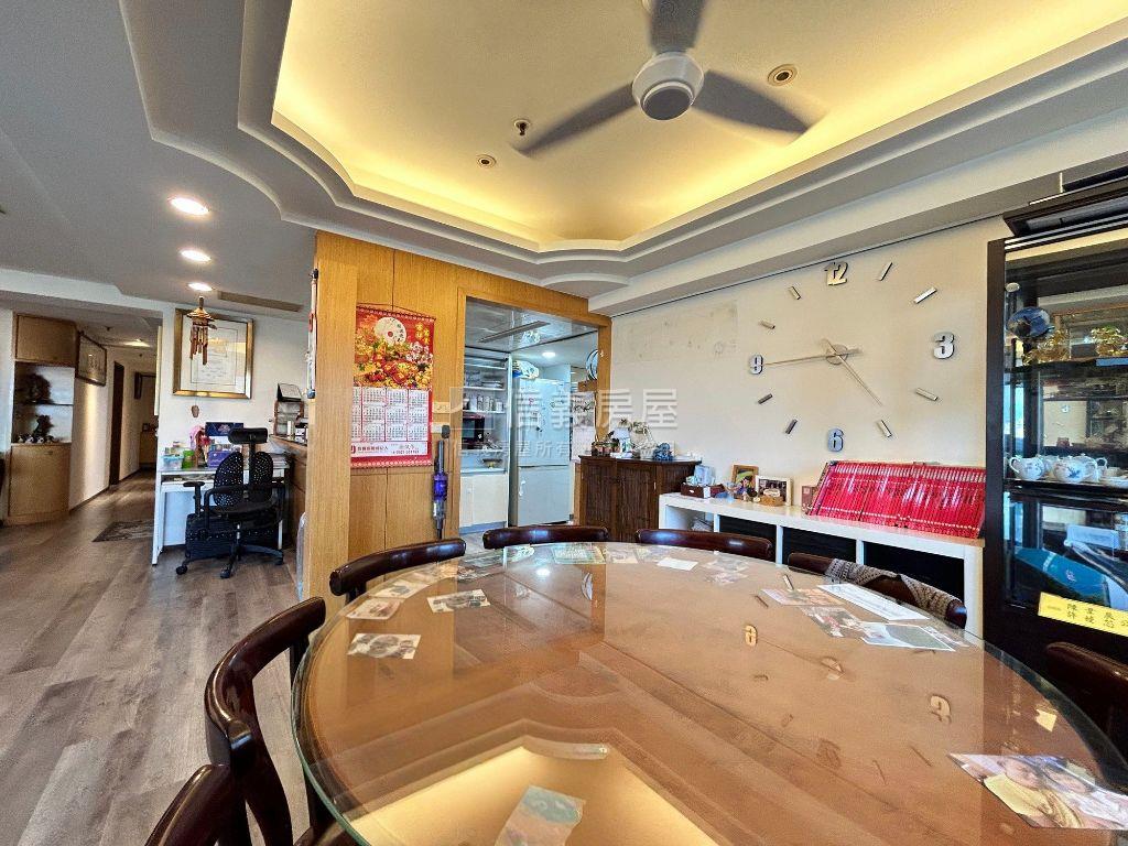 五期上第大坪數稀有釋出房屋室內格局與周邊環境