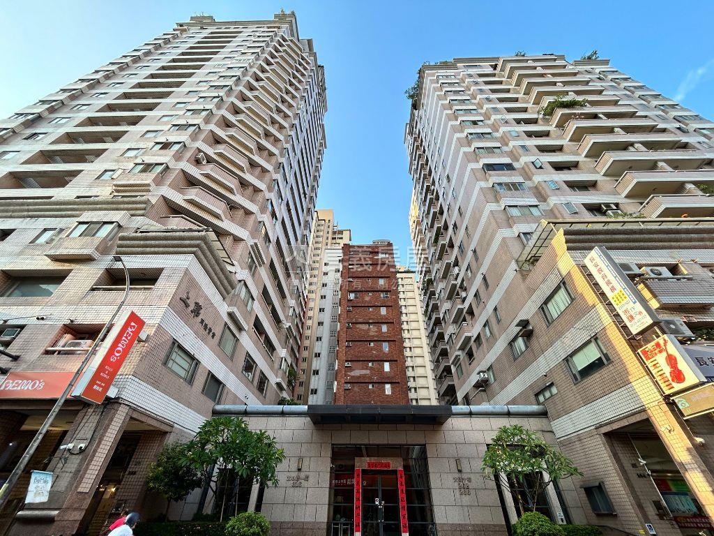 五期上第大坪數稀有釋出房屋室內格局與周邊環境