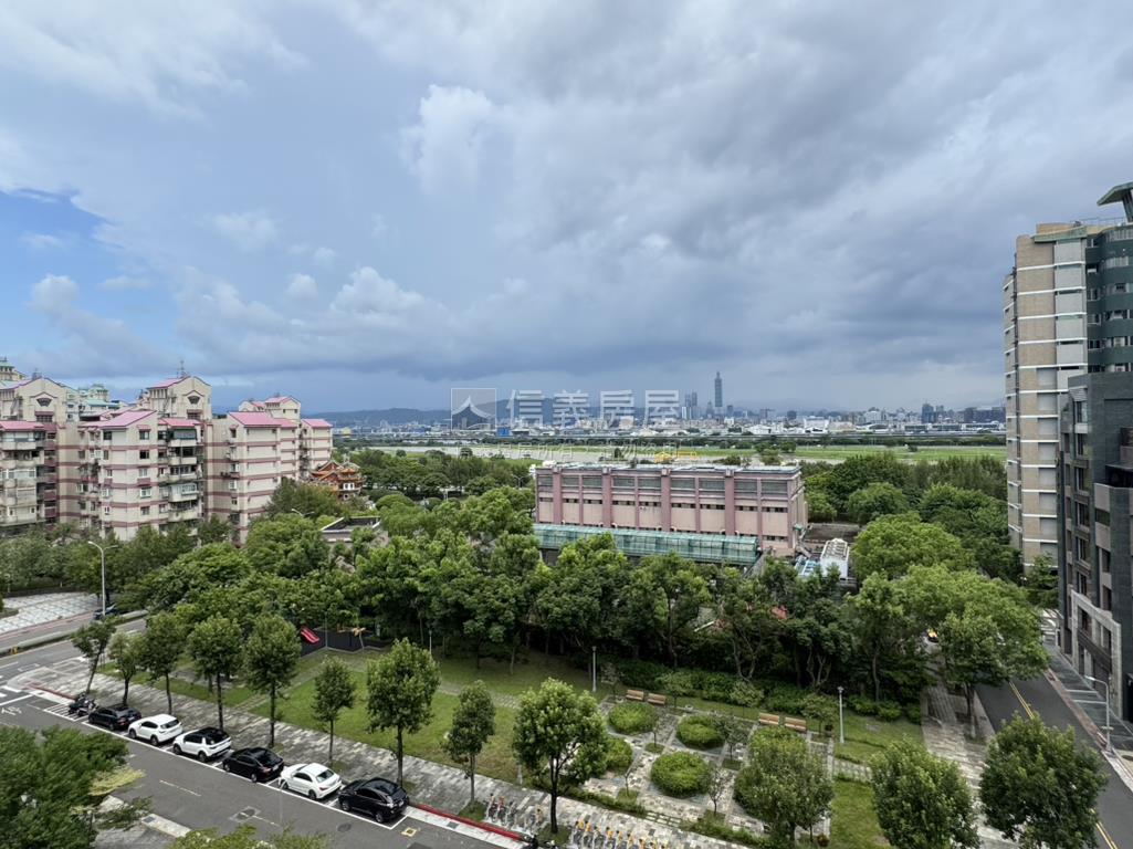 大直地天泰河景７樓房屋室內格局與周邊環境