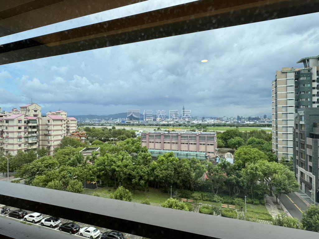 大直地天泰河景７樓房屋室內格局與周邊環境