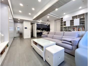 京城時尚高樓車位１＋１房