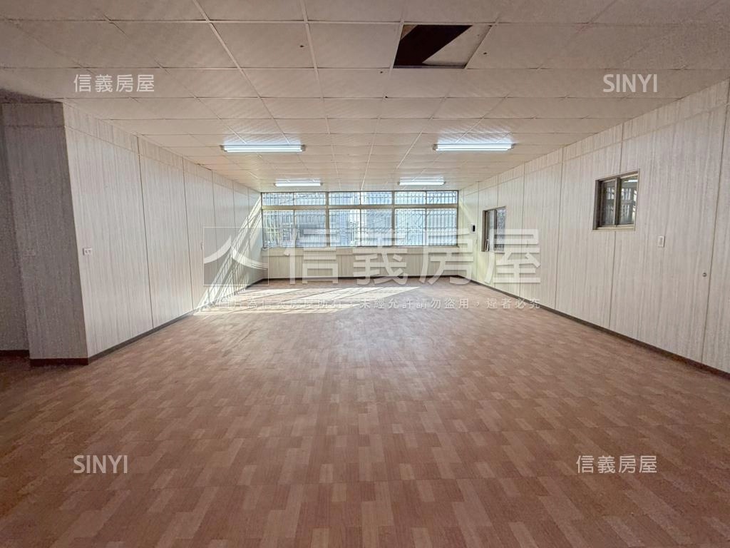 中山路大面寬金雞母店霸房屋室內格局與周邊環境