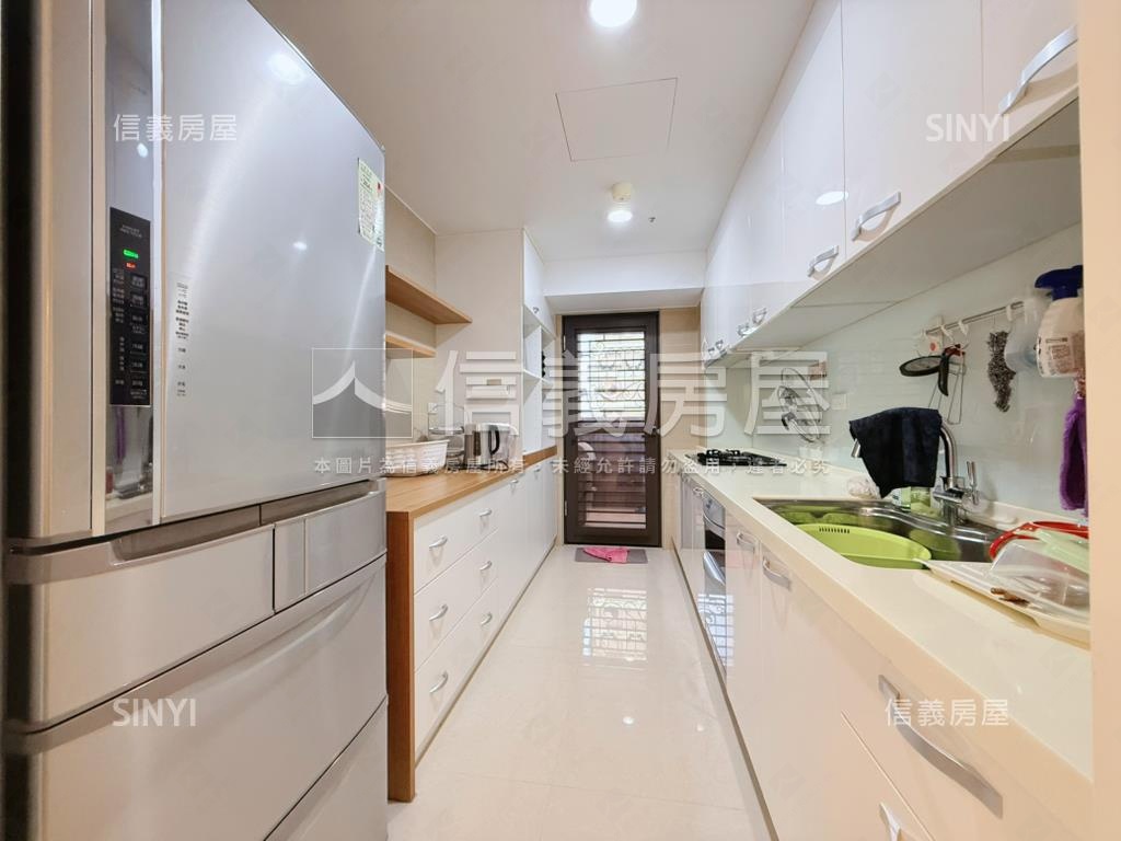 昭揚君品高樓景觀戶雙車位房屋室內格局與周邊環境