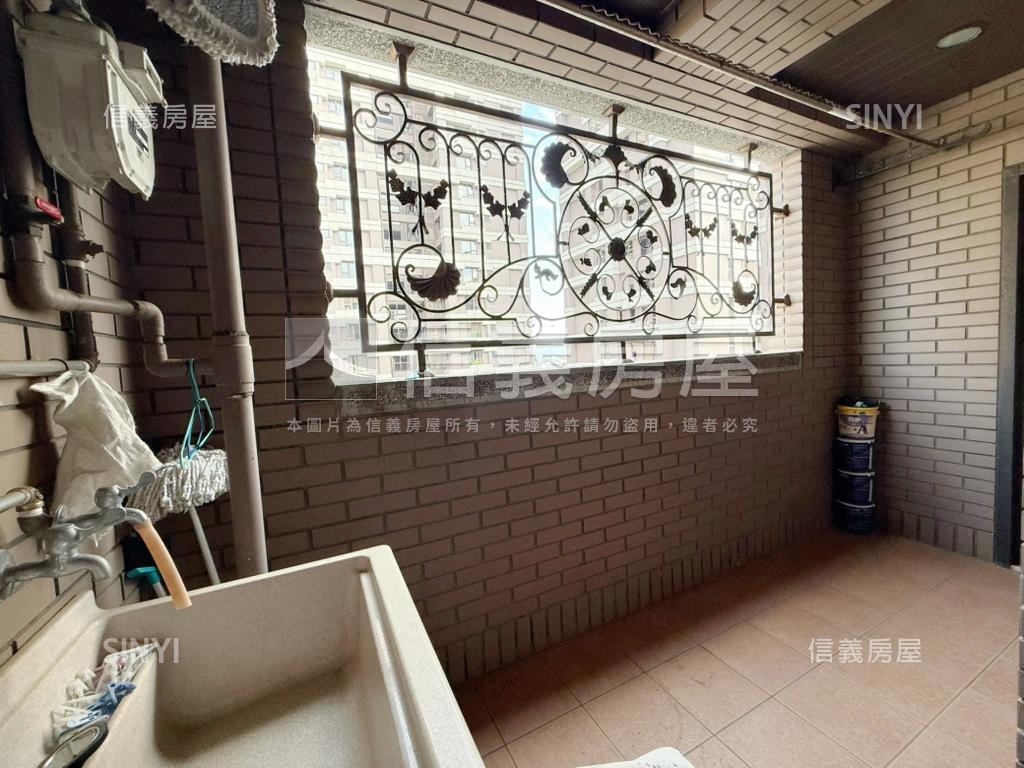 昭揚君品高樓景觀戶雙車位房屋室內格局與周邊環境