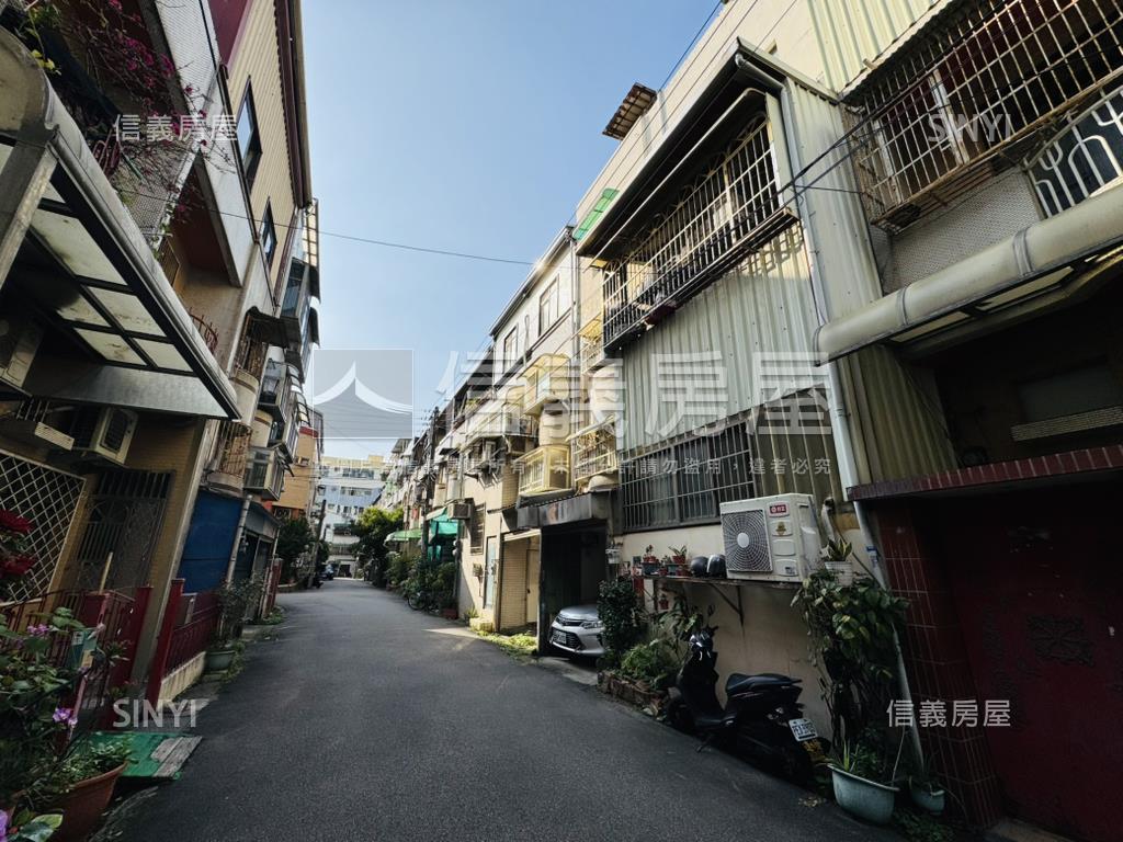 建功前後臨路車庫透天房屋室內格局與周邊環境