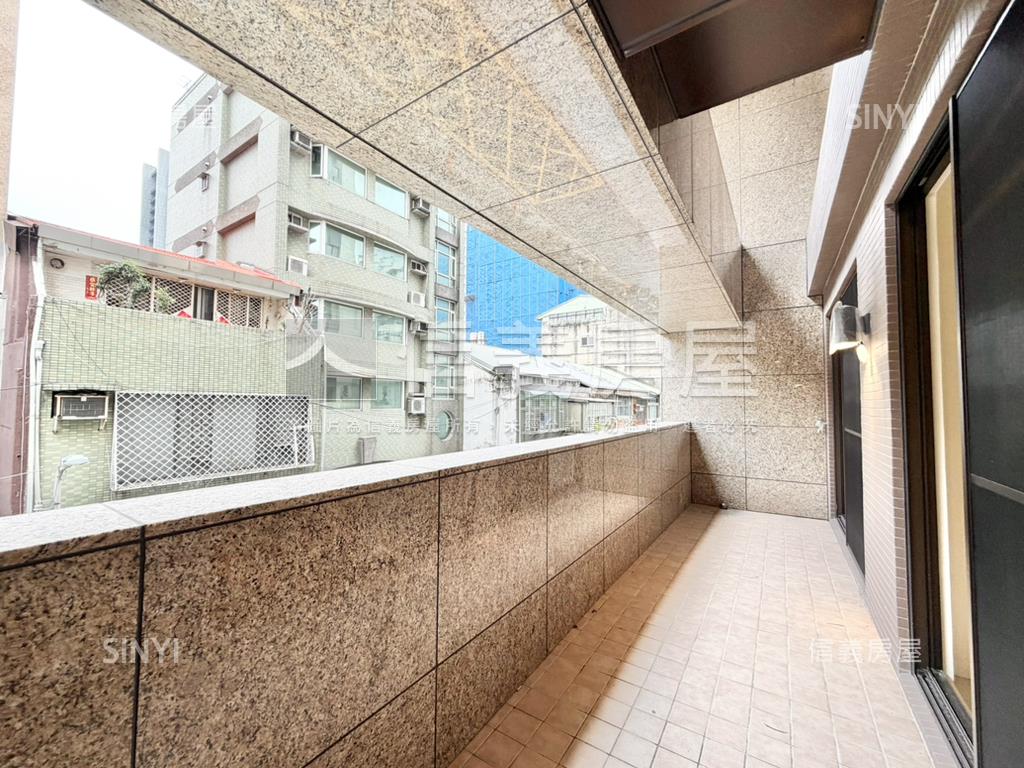 松江南京揚昇松韻露臺戶房屋室內格局與周邊環境