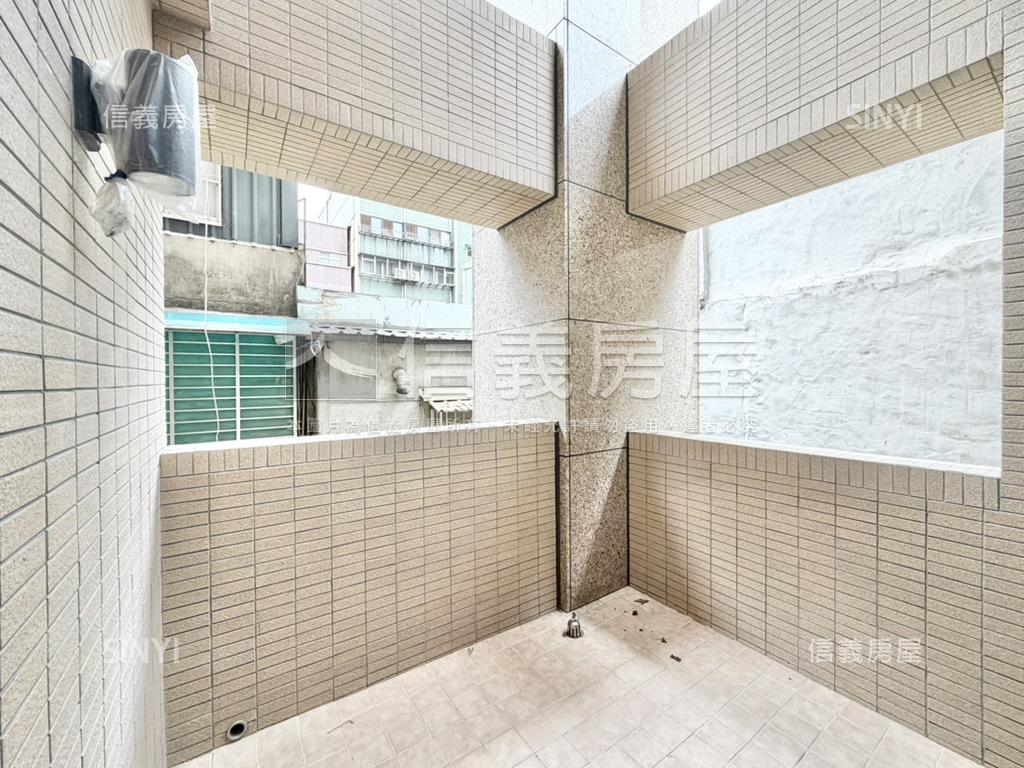 松江南京揚昇松韻露臺戶房屋室內格局與周邊環境