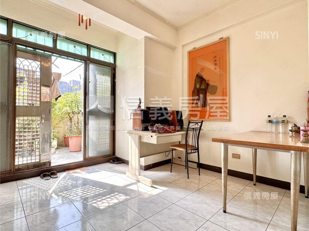 近自由市場地點好面寬透天房屋室內格局與周邊環境