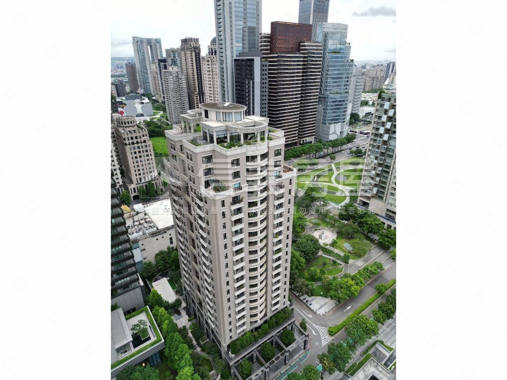 元亨利貞稀有雙露臺景觀宅房屋室內格局與周邊環境