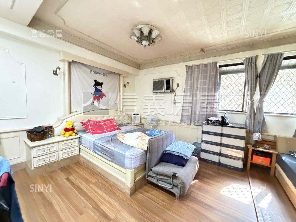 圓通寬敞路３房車位房屋室內格局與周邊環境