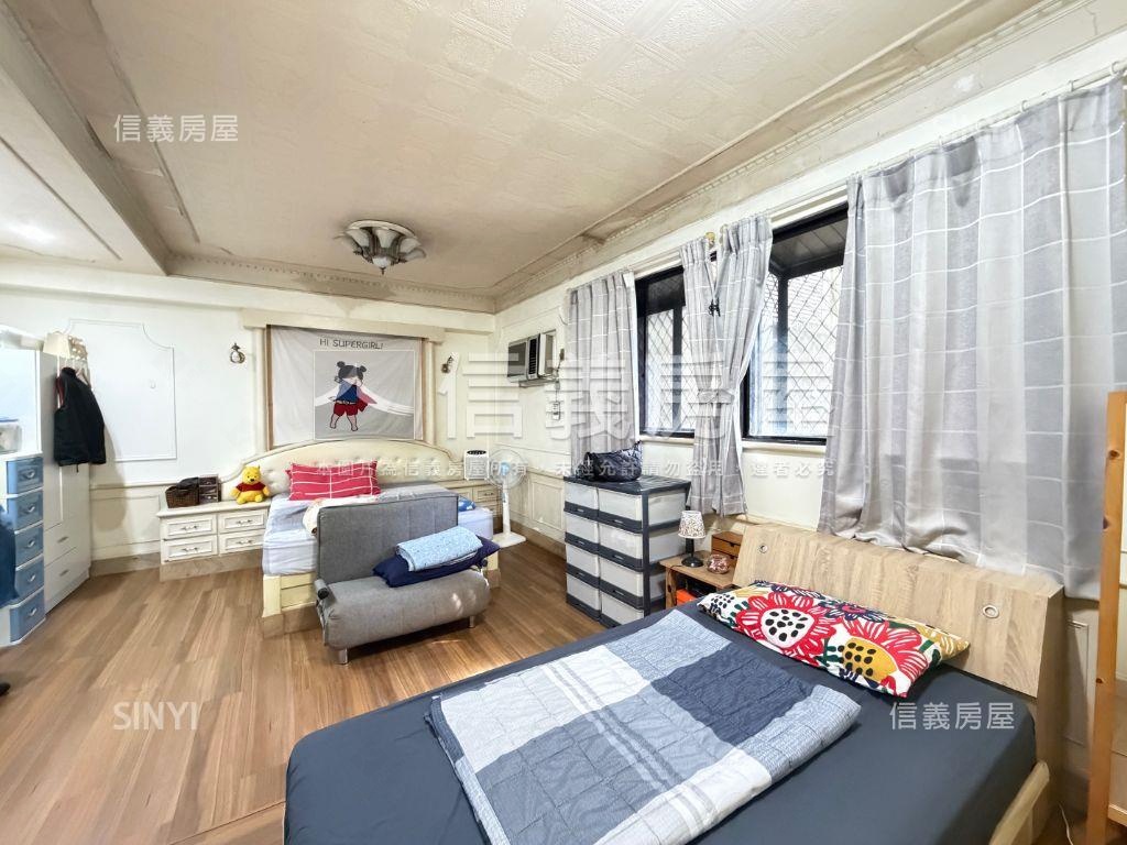 圓通寬敞路３房車位房屋室內格局與周邊環境