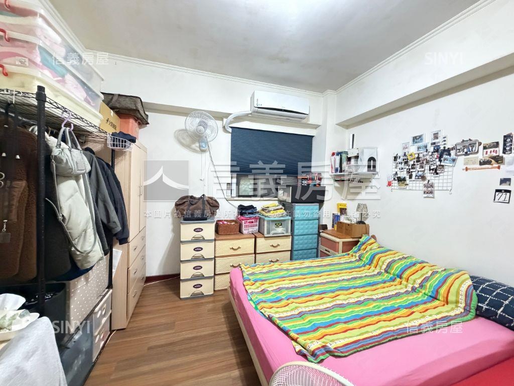 圓通寬敞路３房車位房屋室內格局與周邊環境