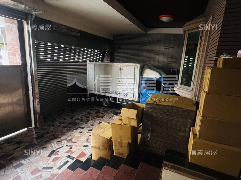 武聖大面寬電梯廠辦房屋室內格局與周邊環境