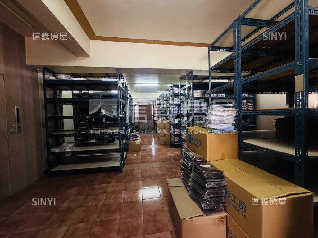 武聖大面寬電梯廠辦房屋室內格局與周邊環境