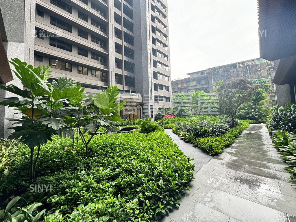 聯合公園高樓景觀低總３房房屋室內格局與周邊環境