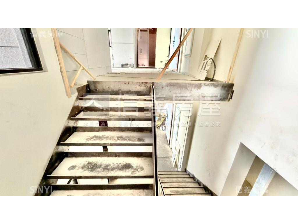 雙橡園｜霸景三併戶六平車房屋室內格局與周邊環境