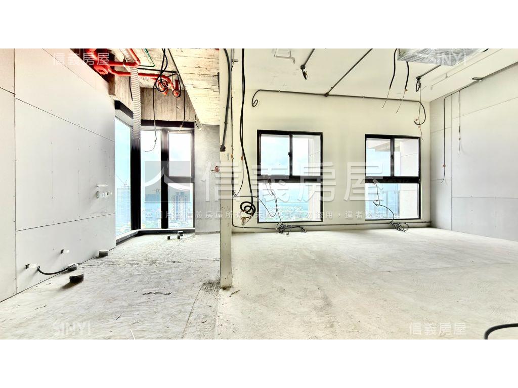 雙橡園｜霸景三併戶六平車房屋室內格局與周邊環境