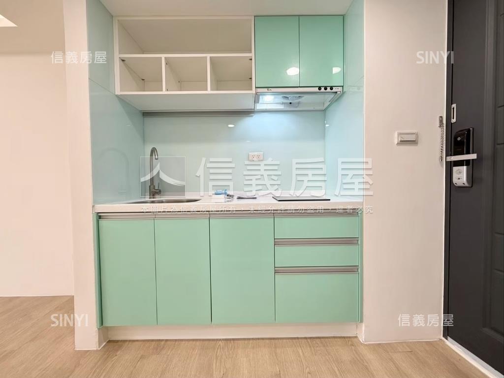 捷運美妝大套房房屋室內格局與周邊環境