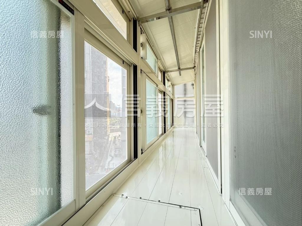 捷運美妝大套房房屋室內格局與周邊環境