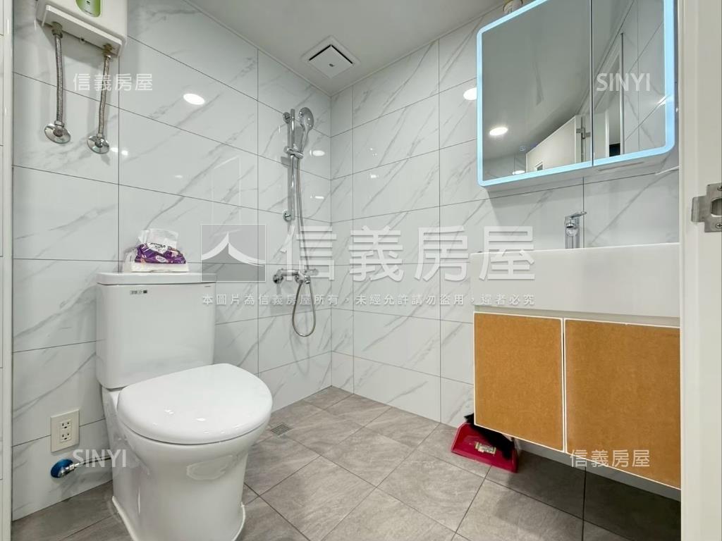 捷運美妝大套房房屋室內格局與周邊環境
