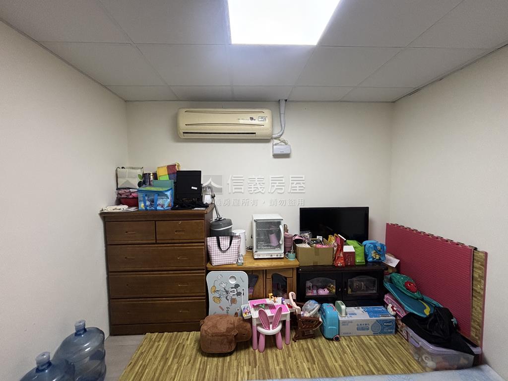 近松竹國小活路孝親房透天房屋室內格局與周邊環境