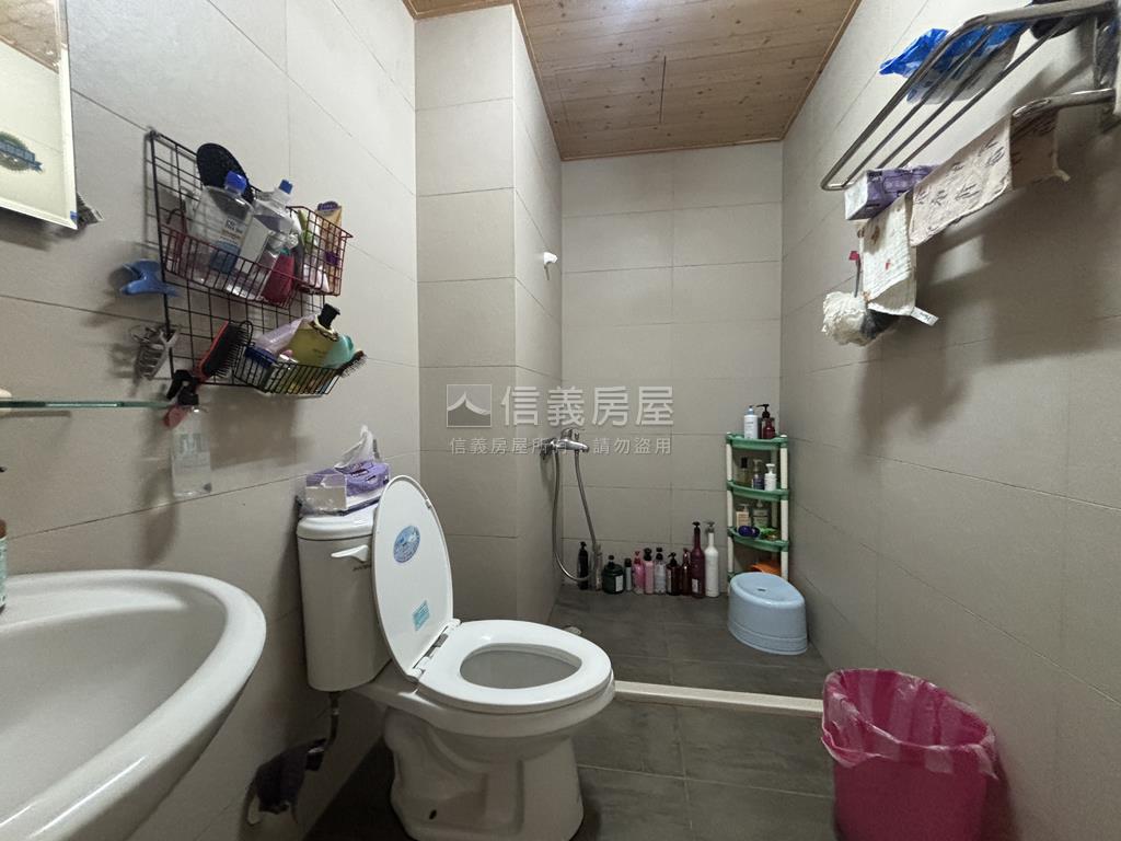 近松竹國小活路孝親房透天房屋室內格局與周邊環境